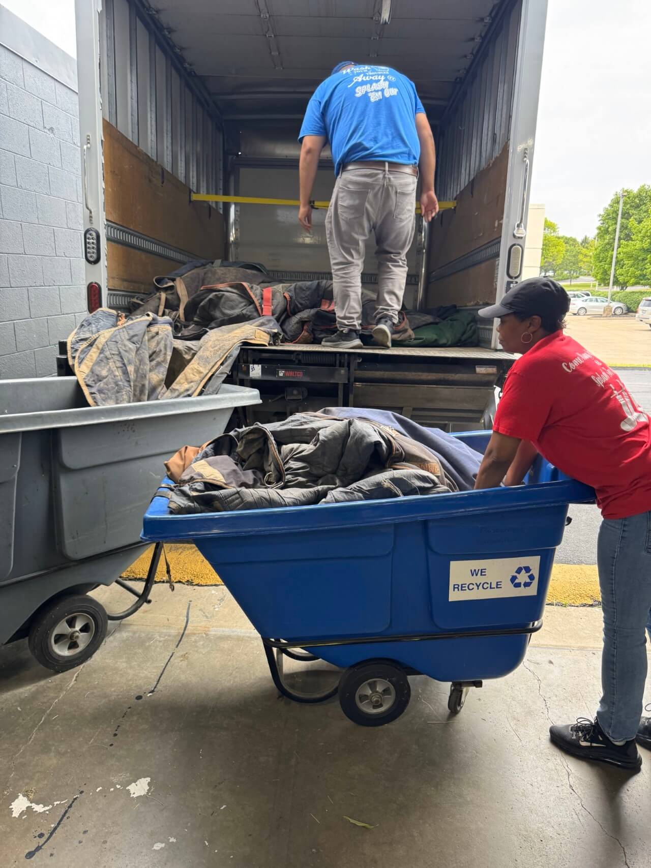 dirty horse blanket before cleaning